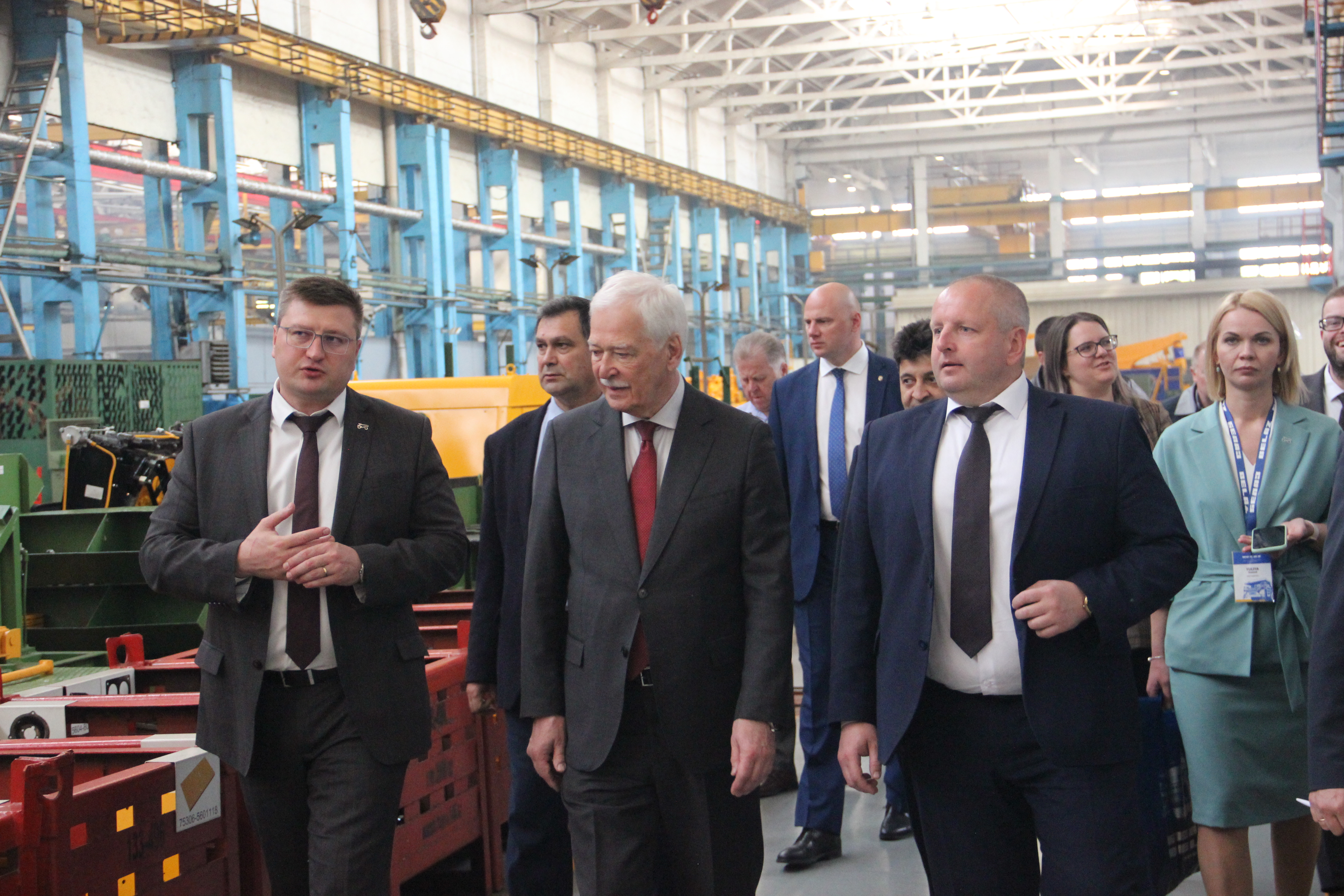 БЕЛАЗ посетил посол Российской Федерации в Республике Беларусь Борис Грызлов